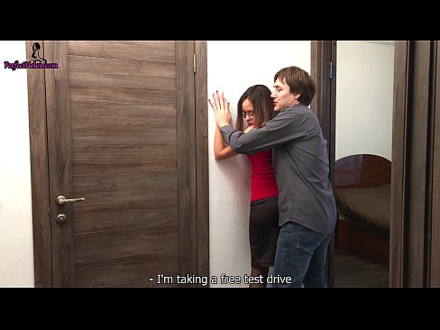 ❤️ سمسار عقارات مثير الهزات بوسها والملاعين أثناء بيع شقتها - Krempai الإباحية vk